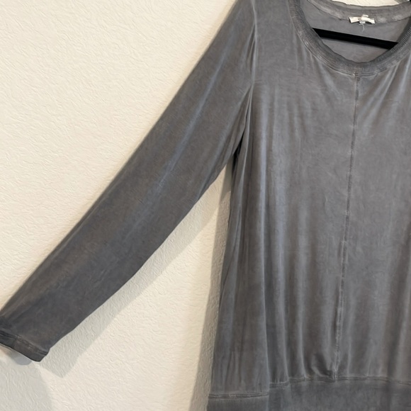 Easel Women’s Shirt Medium Grey Sun Washed Distressed Boho Oversized Longline - Picture 7 of 14